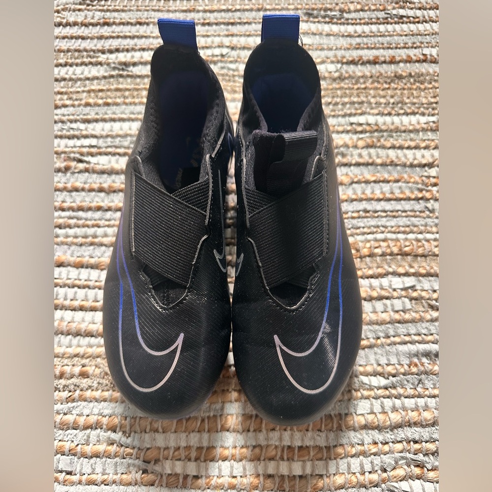 Nike air zoom Mercurials soccer cleats Size 1.5
